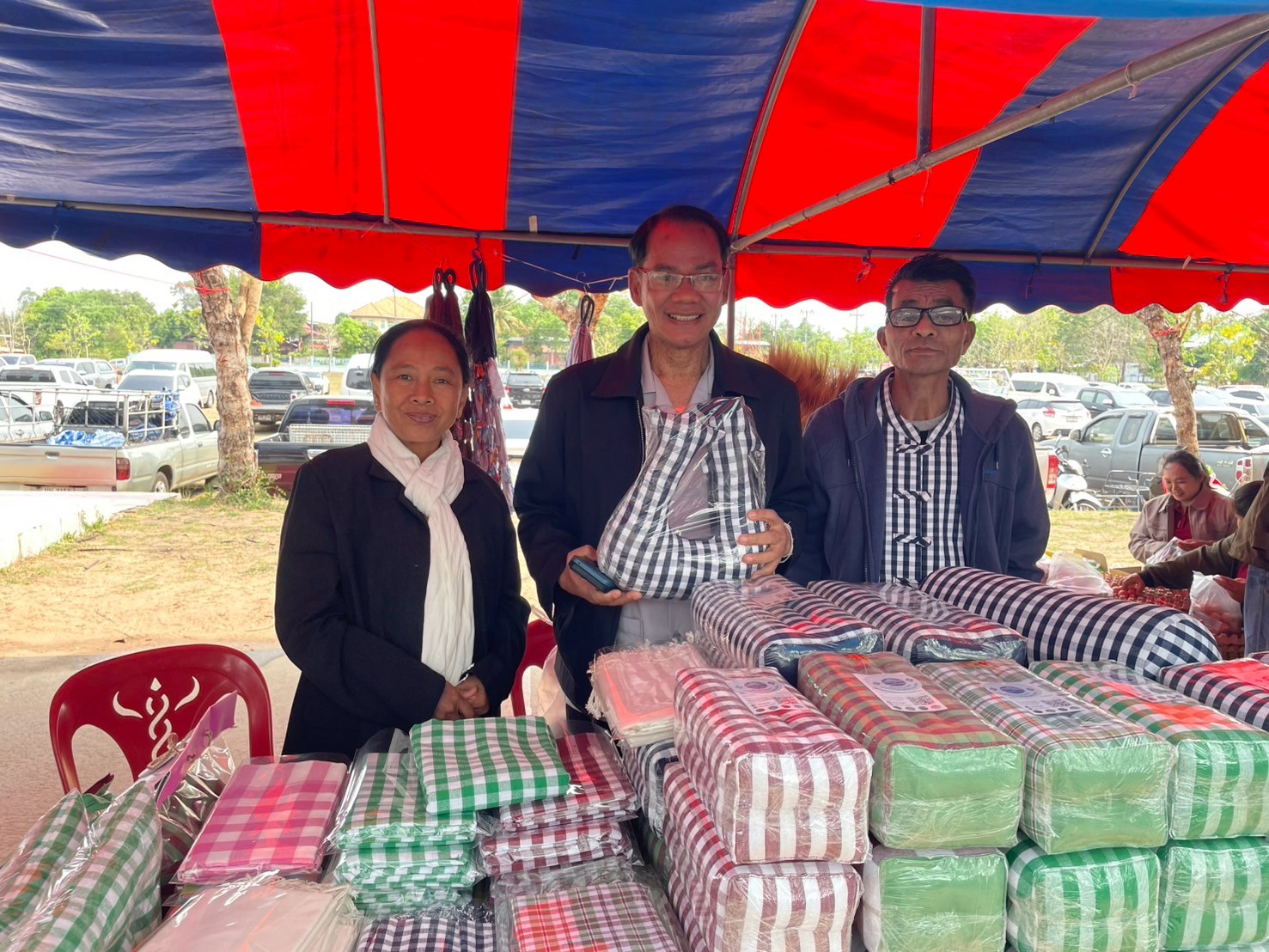 พช.ยโสธร ร่วมการออกปฏิบัติงานหน่วยแพทย์อาสาสมเด็จพระศรีนครินทราบรมราชชนนี (พอ.สว.)ร่วมกับโครงการจังหวัดเคลื่อนที่ “เพิ่มรอยยิ้ม เติมความสุข ให้คนยโสธร”ปีงบประมาณ พ.ศ.2568