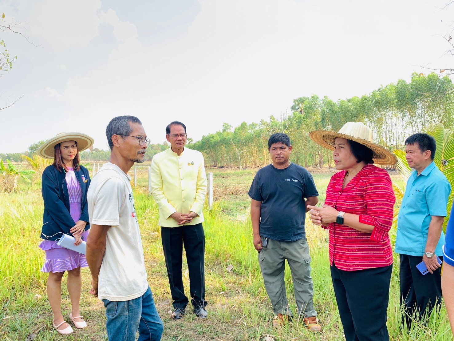 พช.ยโสธร ตรวจ ติดตาม การเร่งรัดดำเนินการบริหารงบประมาณรายจ่ายโครงการพัฒนาหมู่บ้านเศรษฐกิจพอเพียง กิจกรรมพัฒนาศูนย์เรียนรู้การพัฒนาคุณภาพชีวิตตามหลักทฤษฎีใหม่ประยุกต์สู่ “โคก หนอง นา” ปีงบประมาณ พ.ศ.2567