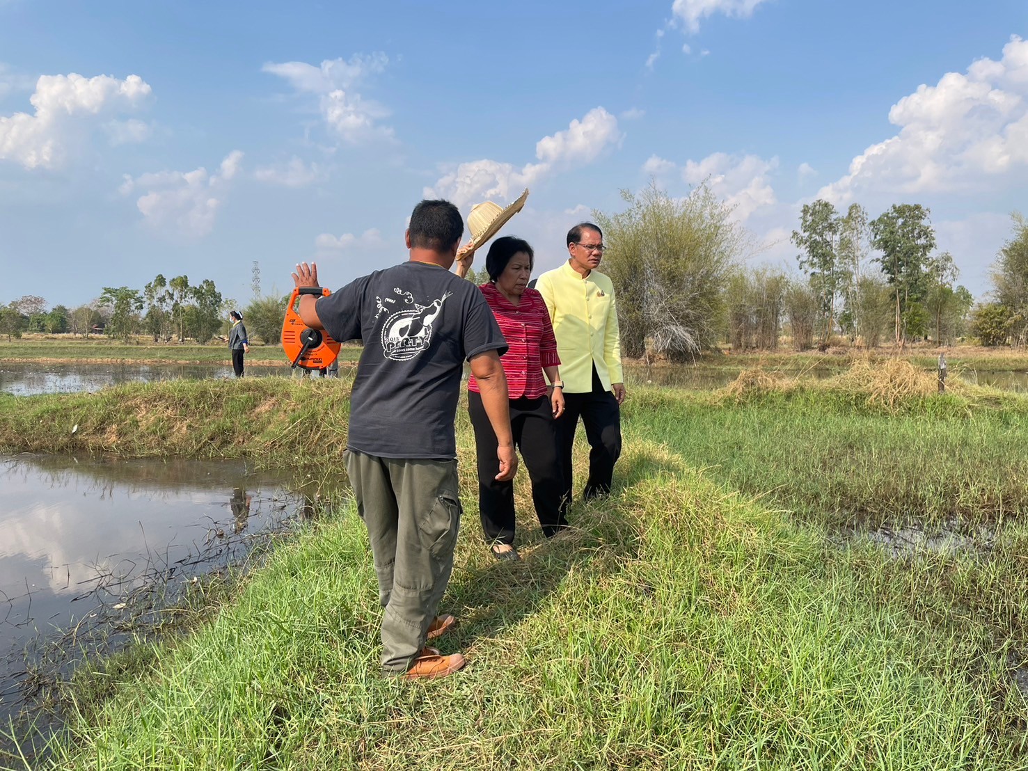พช.ยโสธร ตรวจ ติดตาม การเร่งรัดดำเนินการบริหารงบประมาณรายจ่ายโครงการพัฒนาหมู่บ้านเศรษฐกิจพอเพียง กิจกรรมพัฒนาศูนย์เรียนรู้การพัฒนาคุณภาพชีวิตตามหลักทฤษฎีใหม่ประยุกต์สู่ “โคก หนอง นา” ปีงบประมาณ พ.ศ.2567