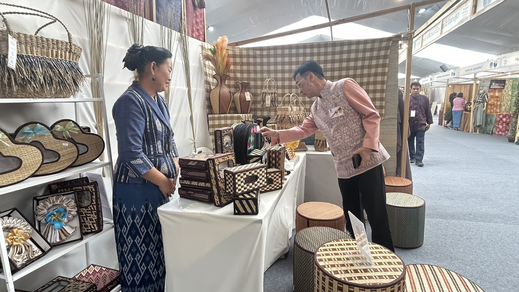 🍉พช.ยโสธร🍉 คนสำราญ งานสมบูรณ์ เพิ่มพูนสัมพันธ์ นำกลุ่มอาชีพเข้าร่วมจำหน่ายในงาน “Colors of Buriram 2025” นิทรรศการผ้าไทยแบบครบวงจร ณ สนามช้างอารีนา อ.เมืองบุรีรัมย์  จ.บุรีรัมย์