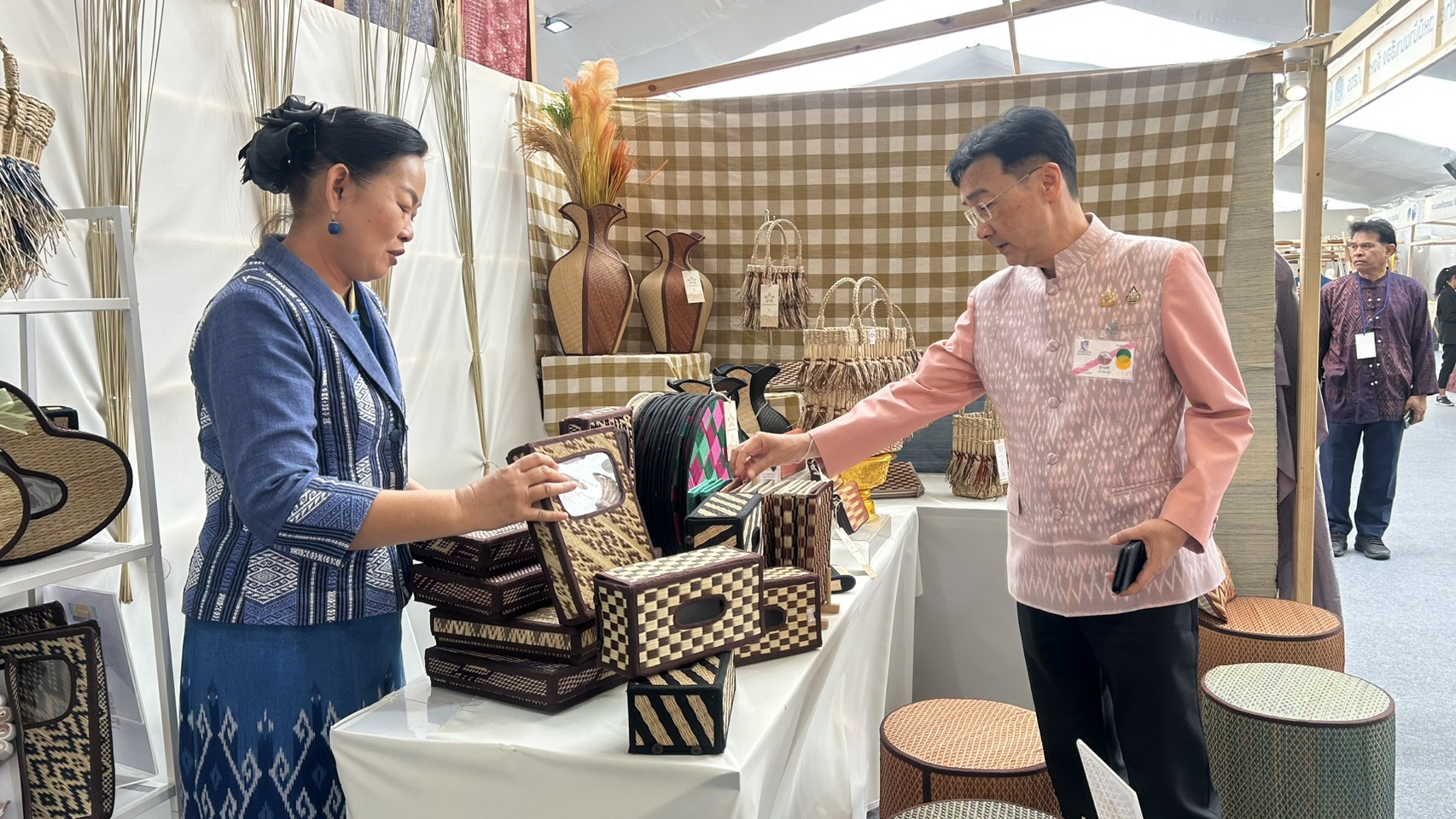 🍉พช.ยโสธร🍉 คนสำราญ งานสมบูรณ์ เพิ่มพูนสัมพันธ์ นำกลุ่มอาชีพเข้าร่วมจำหน่ายในงาน “Colors of Buriram 2025” นิทรรศการผ้าไทยแบบครบวงจร ณ สนามช้างอารีนา อ.เมืองบุรีรัมย์  จ.บุรีรัมย์