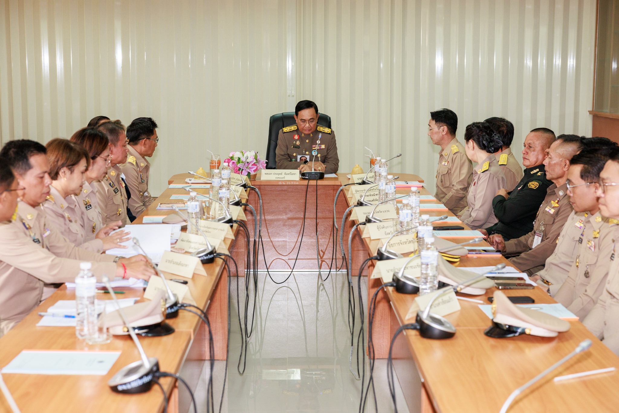 🌈พช ยโสธร🌈 เข้าร่วมกิจกรรมเชิญสิ่งของพระราชทานไปมอบแก่ประชาชนที่ประสบวาตภัยจังหวัดยโสธร