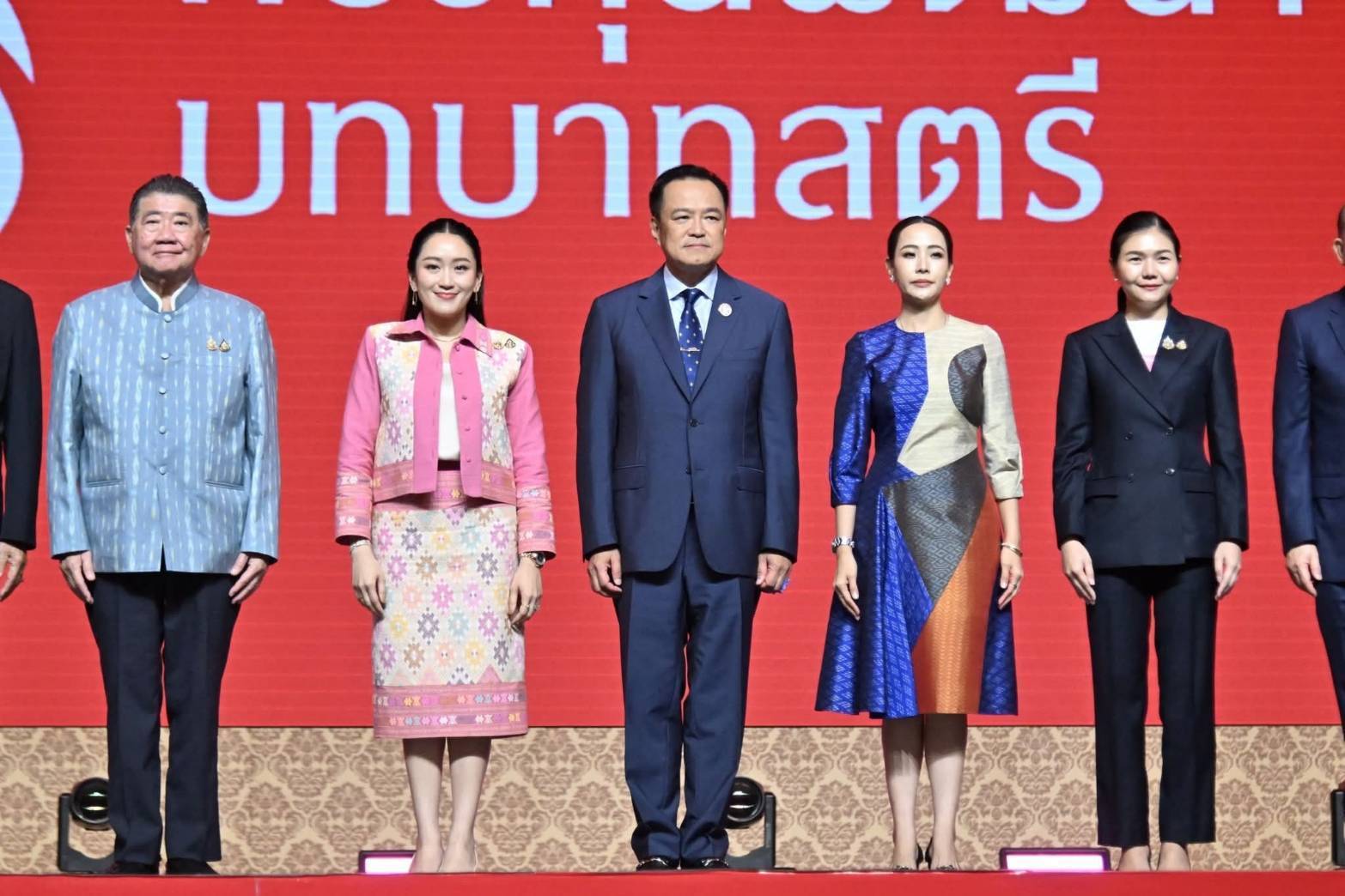 พช.ยโสธร  ร่วมพิธีเปิดโครงการ “พลังสตรีเพื่อการพัฒนา เสริมสร้างโอกาส สร้างอนาคต”