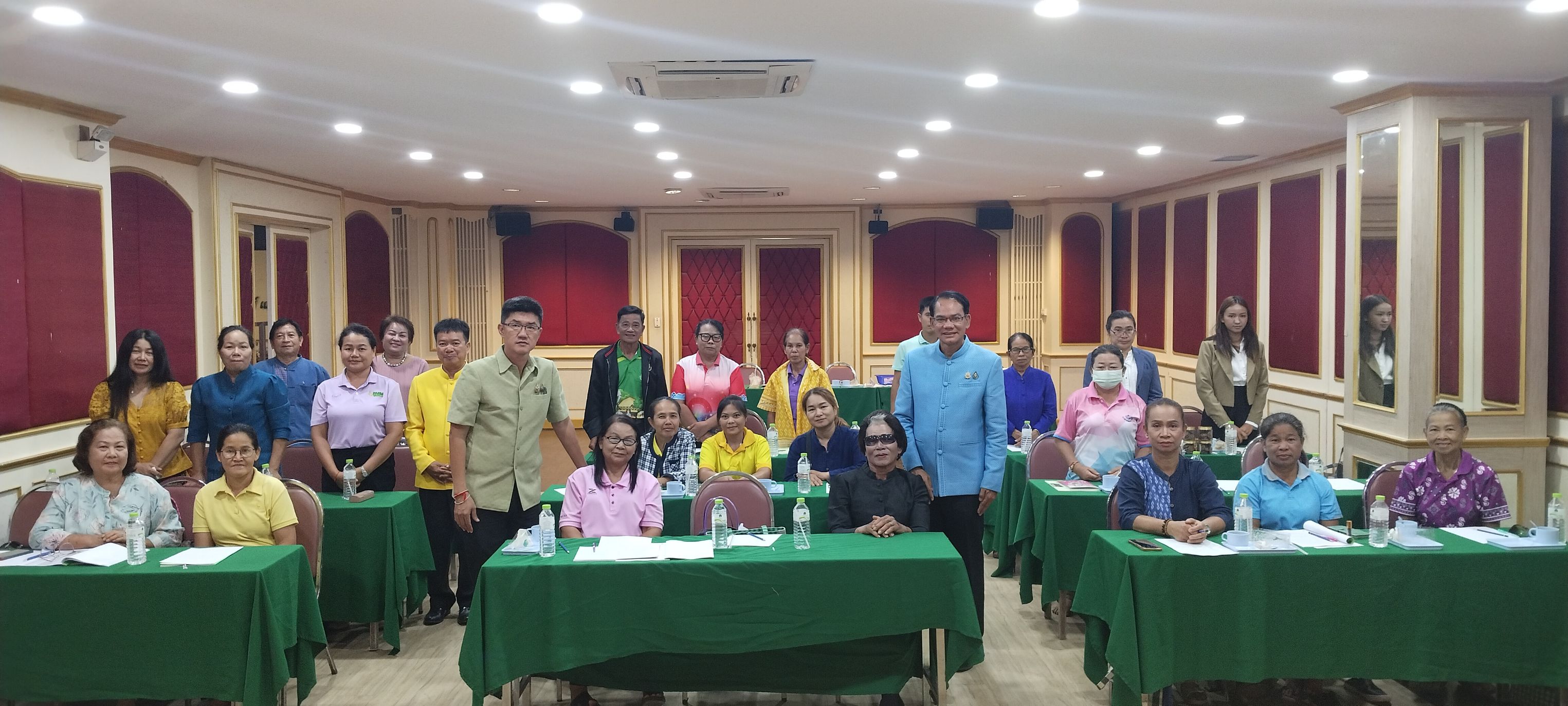 🌼สำนักงานพัฒนาชุมชนจังหวัดยโสธร 🌼 จัดประชุมโครงการส่งเสริมการสร้างรายได้จากกิจการอาหารปลอดภัย กิจกรรมที่ 1 ประชุมเชิงปฏิบัติการส่งเสริมการสร้างรายได้จากกิจการอาหารปลอดภัย